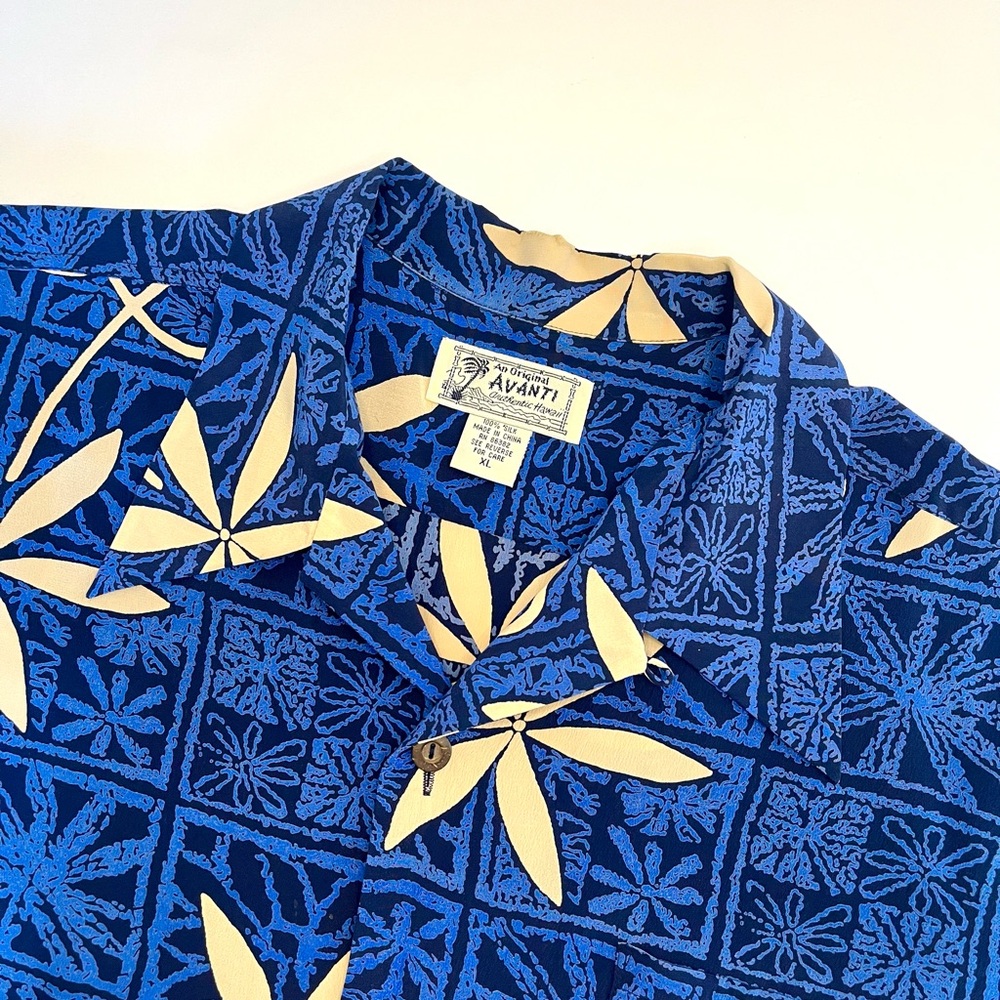 VTG Avanti Hawaiian Shirt Mens XL Blue Floral Silk Tropical Camp Button Beach